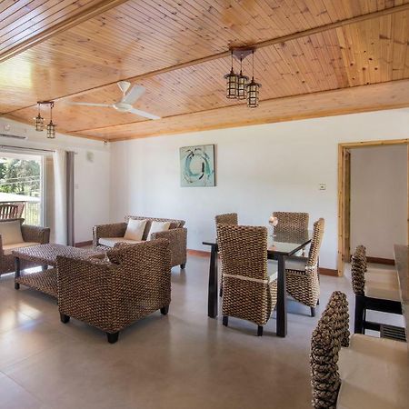 Flora'S Self Catering Apartments Victoria Exterior foto